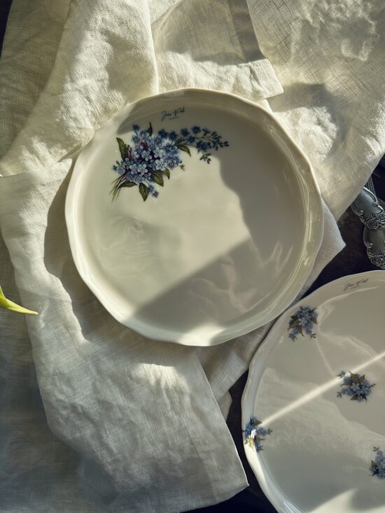 Šķīvis vidējs ar viļņainu malu 20 cm Diam.