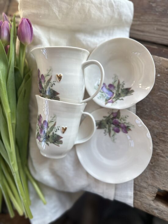 Tulpju 300ml krūzes tējai/kafijai ar apakštasi