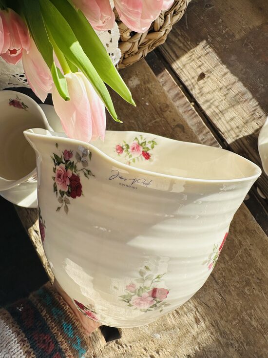 Kašpo pods-vāze ar rozēm 11H/17D cm 