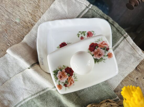 Košo rožu sviesta trauks pilnai paciņai