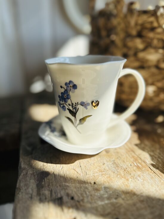 Neaizmirstulīšu zariņa klasiskā krūze 250 ml