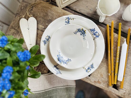 Mazais 20 cm šķīvis ar volānu maliņu