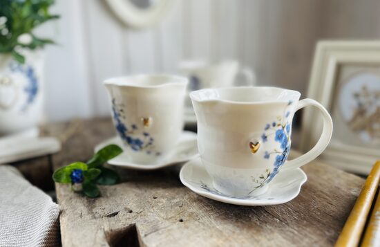 Krūze ar apakštasi, 250 ml un sirsniņu